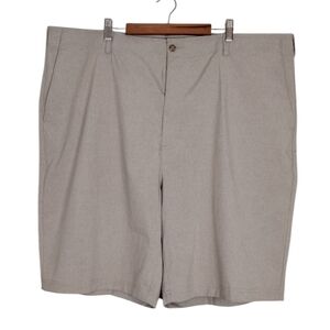 NWT Ben Hogan Khaki Performance Stretch Flat Front Classic Athletic Golf Shorts